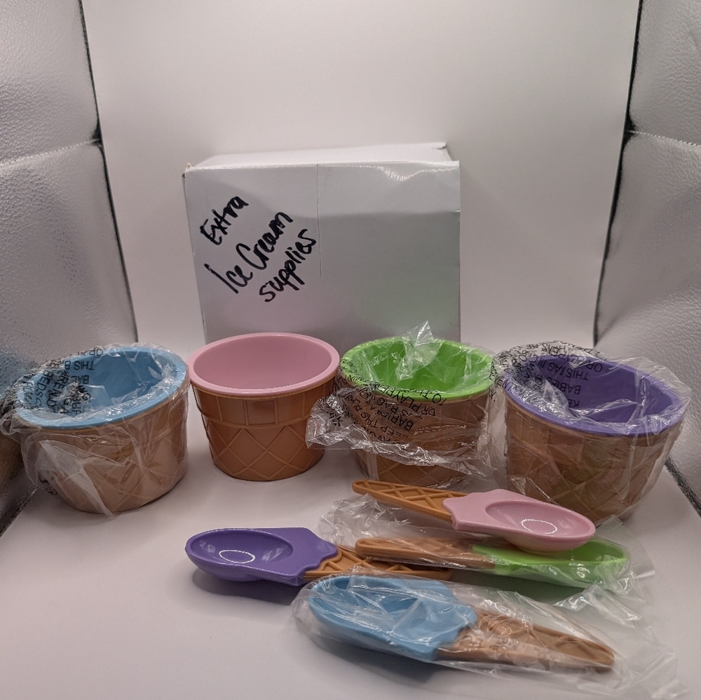 Ice Cream Bowl and Scoop Set - 8 Pieces